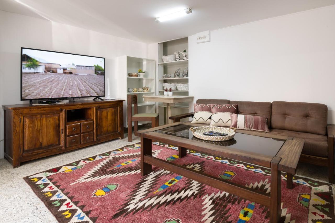 Lovely & Budget Apartment At The Center, Gardens & German Colony 하이파 외부 사진